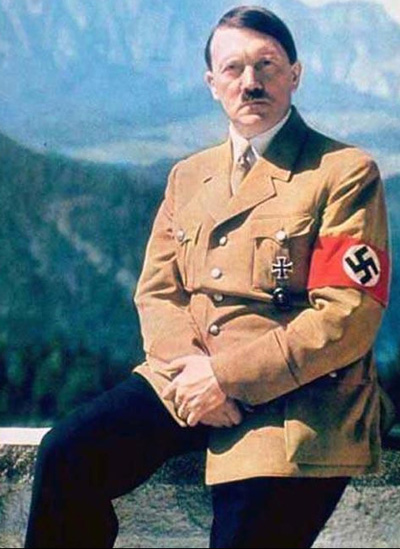 希特勒八字食神制杀执掌大权